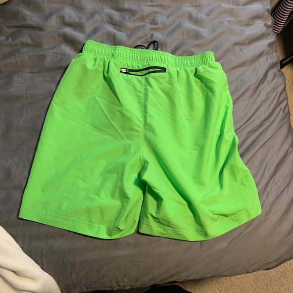 Under Armour Shorts - Picture 3 of 3